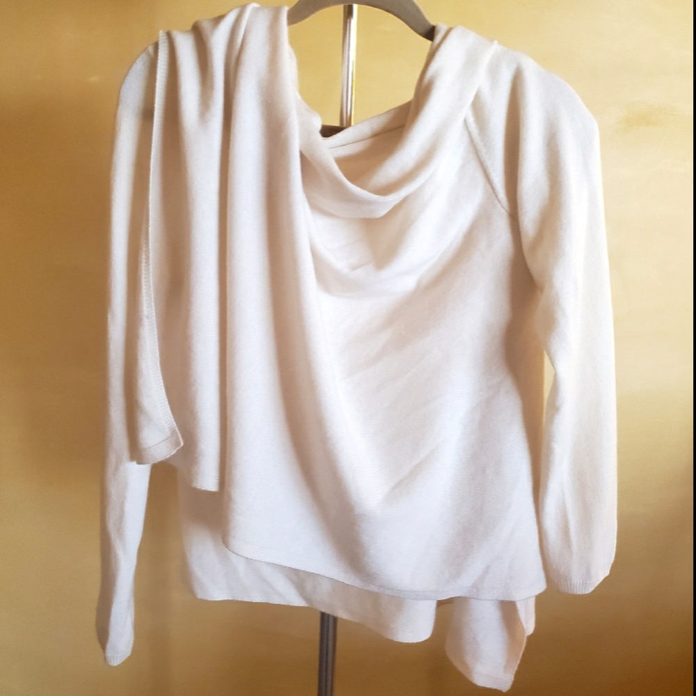 UNWORN Red Twist 100% Cashmere Sweater/Wrap